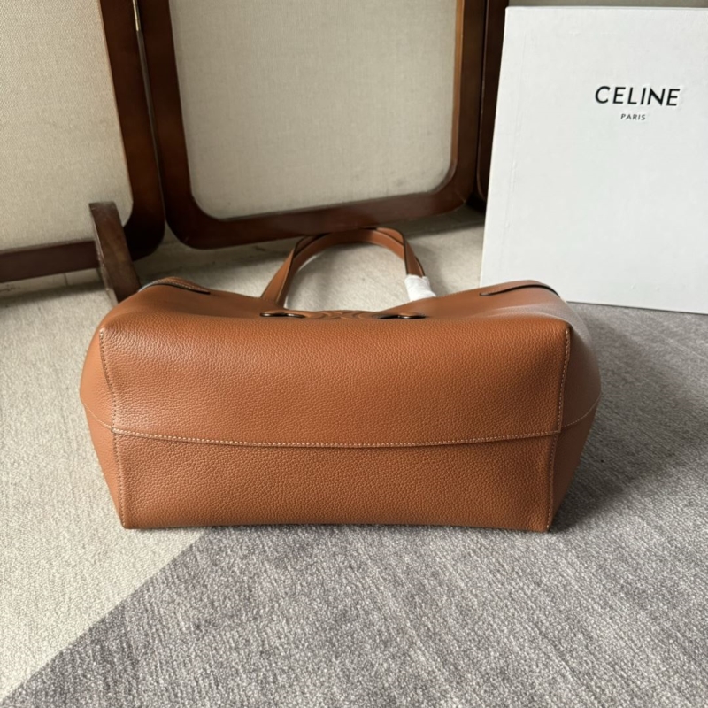Ce1i*e cabas bags